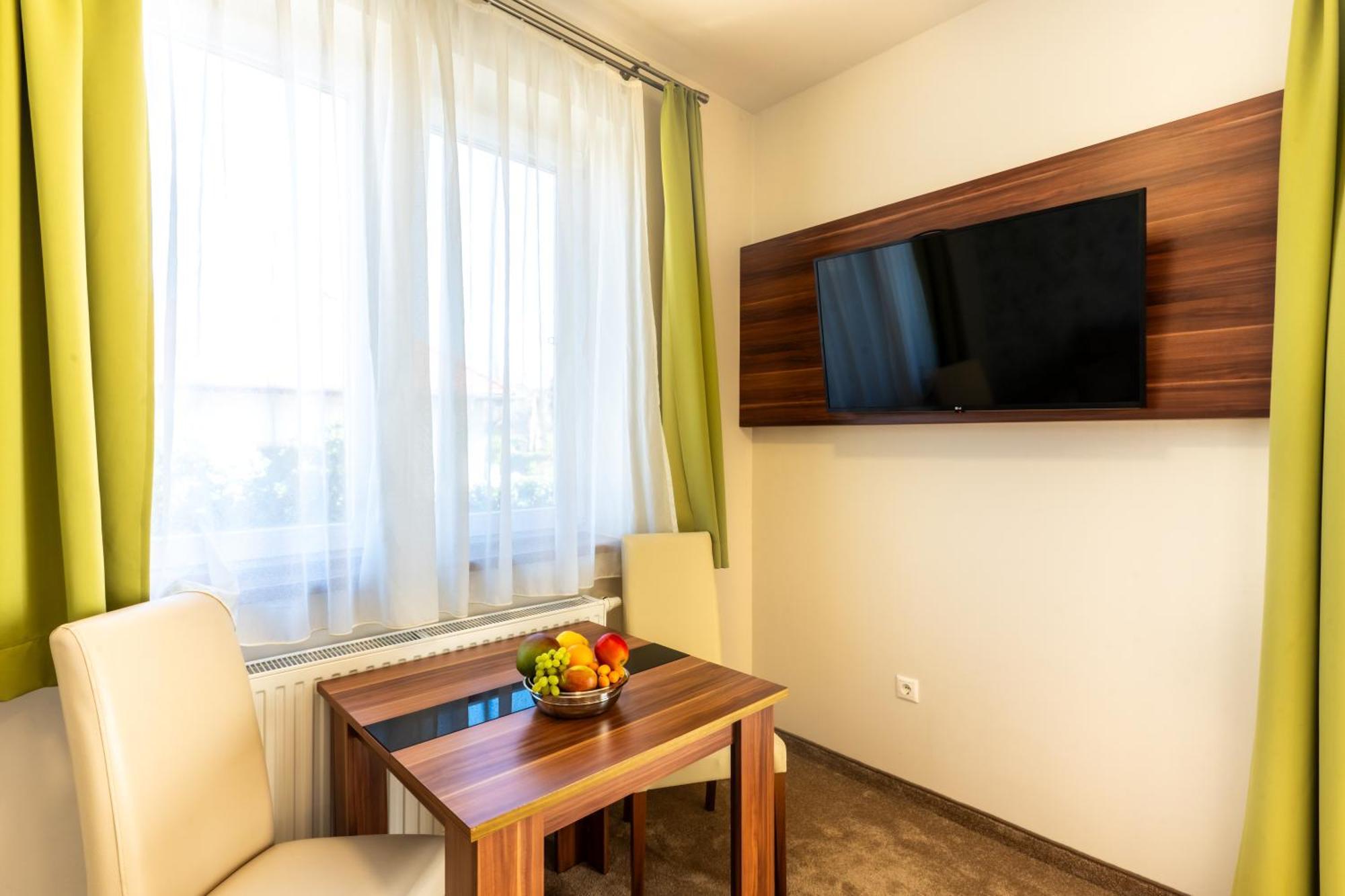 B&B Lajta Park Mosonmagyarovar Ngoại thất bức ảnh